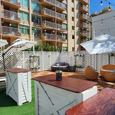 The Beach Waikiki Boutique Hostel Honolulu Bagian luar foto