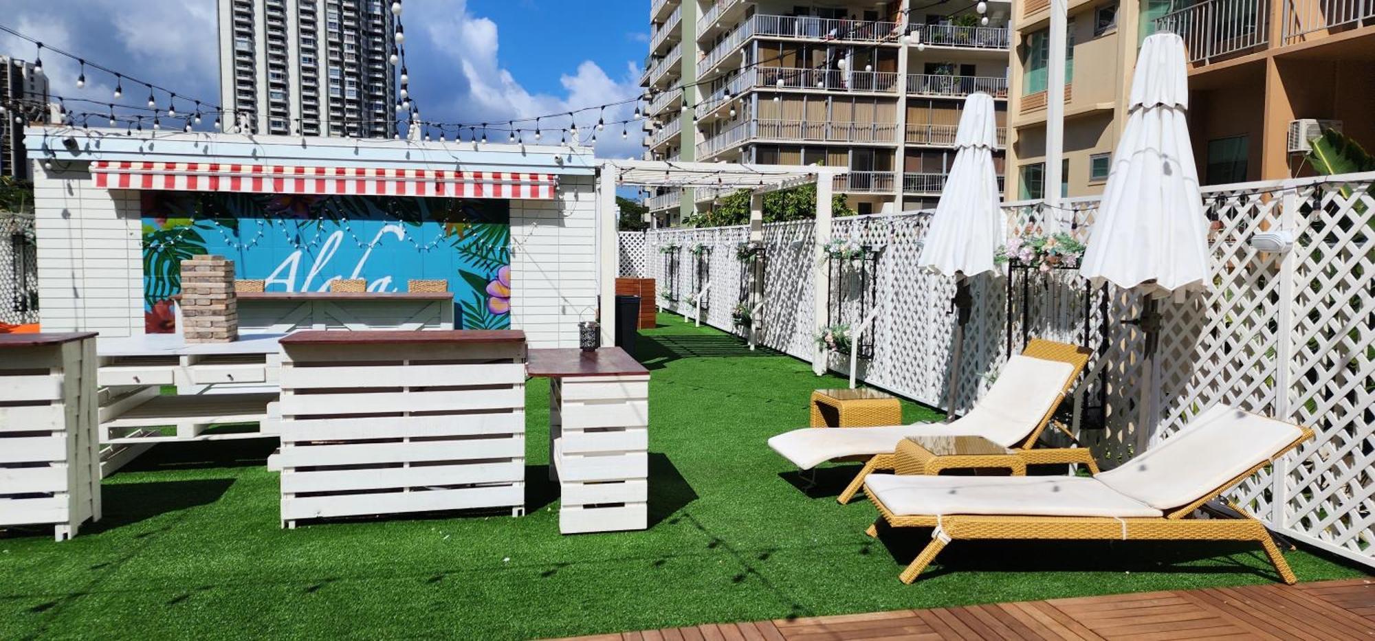 The Beach Waikiki Boutique Hostel Honolulu Bagian luar foto