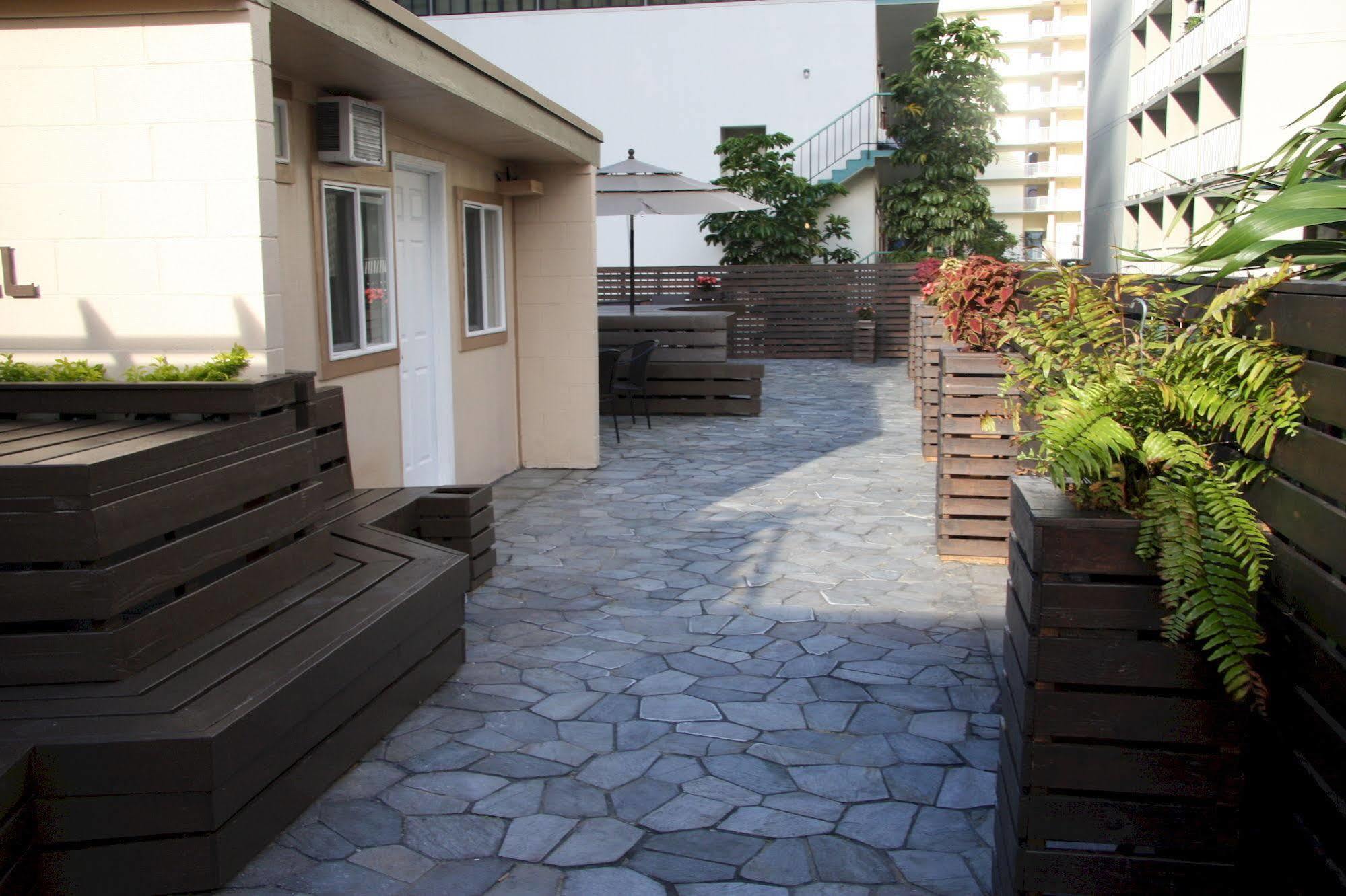 The Beach Waikiki Boutique Hostel Honolulu Bagian luar foto