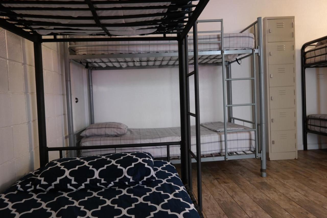 The Beach Waikiki Boutique Hostel Honolulu Bagian luar foto