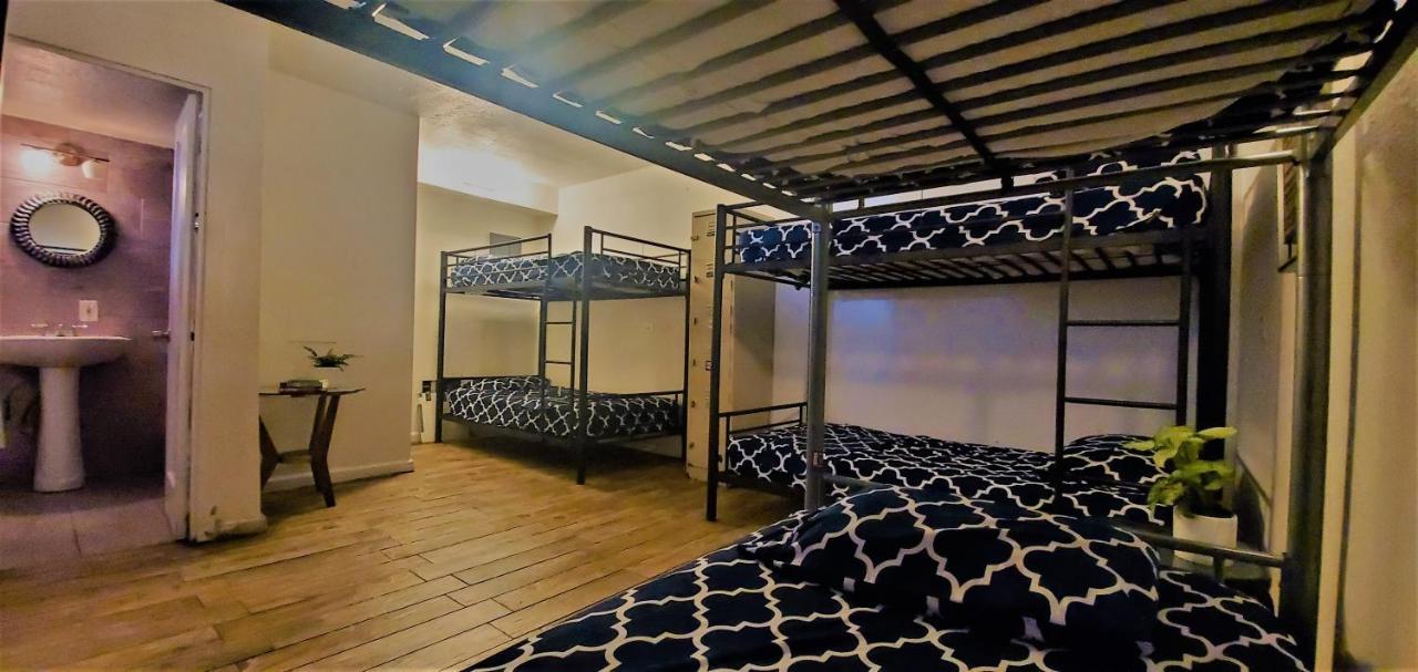 The Beach Waikiki Boutique Hostel Honolulu Bagian luar foto