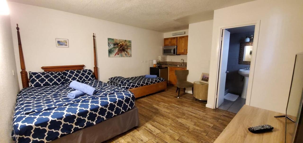 The Beach Waikiki Boutique Hostel Honolulu Bagian luar foto